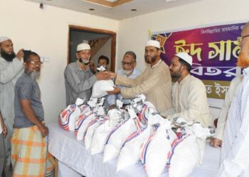 ওয়ারিতে জামায়াতের ঈদ সামগ্রী বিতরণ