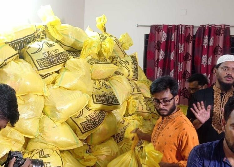নেত্রকোনা ও কুড়িগ্রামের জন্য ফুড প্যাকেট প্রস্তুত হচ্ছে