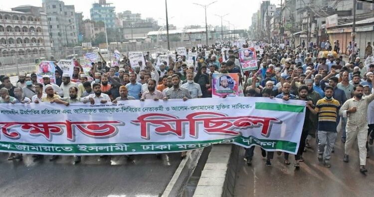 দেশরক্ষায় সবাইকে ঐক্যবদ্ধ ভূমিকা পালন করতে হবে
