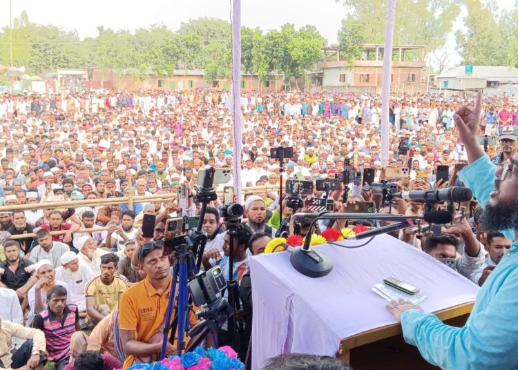 ঠাকুরগাঁও-এ বৈষম্য বিরোধী ছাত্র-জনতার গণঅভ্যুত্থানে নিহতদের জন্য দোয়া, আহতদের আশু সুস্থতা কামনা ও ছাত্র-জনতার ঐক্য সমাবেশ অনুষ্ঠিত