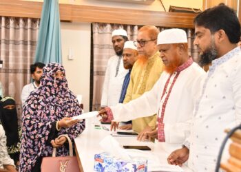 জুলাই-আগস্ট শহীদ পরিবারের মাঝে জামায়াতের নগদ অর্থ সহায়তা